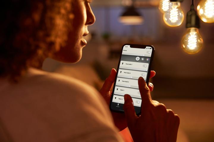 Actual product image Philips Hue White BT (E27, 550 lm, 1 x)