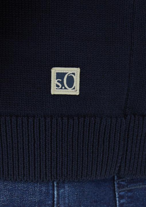 Produktbild s.Oliver Strickjacke Baumwoll-Strickjacke mit Stehkragen und Logo-Patch (4XL)