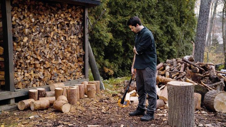Actual product image Fiskars Splitting Axe