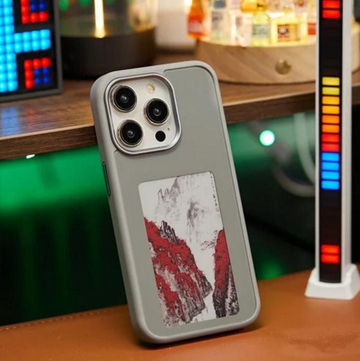 Actual product image PhoneLook E-Ink display DIY cover with NFC technology for personalised photo backgrounds (Apple iPhone 15 Pro Max)