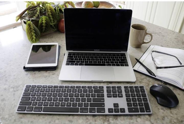 Productafbeelding Matias M20DCBB Ergonomische Maus Kabellos Optisch Schwarz 4 Tasten 1000 dpi (Draadloze)