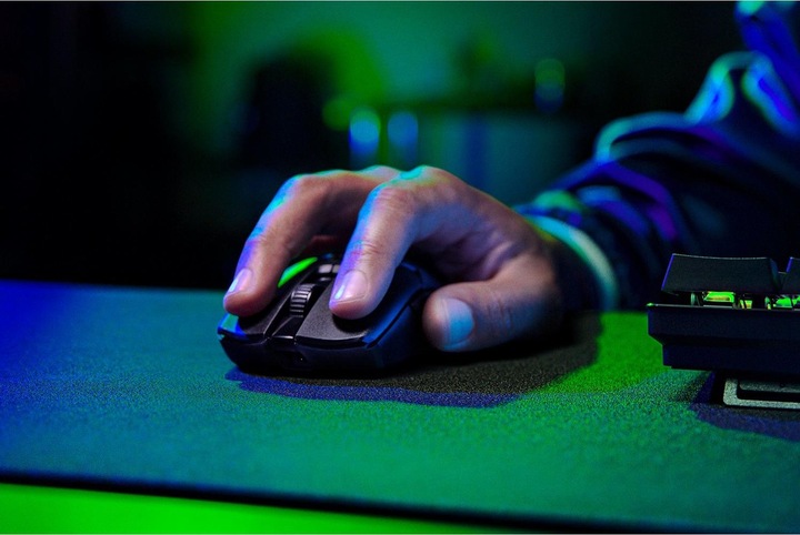 Actual product image Razer Viper V2 Pro (Wireless, Cable)