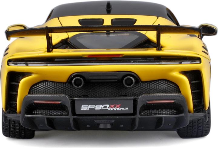 Actual product image Bburago Ferrari R&P SF90 XX Stradale 1/24 gelb