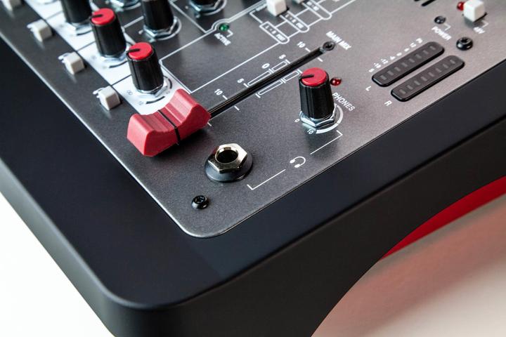 Actual product image Allen & Heath ZEDi-8 (Studio- and Livemixer)