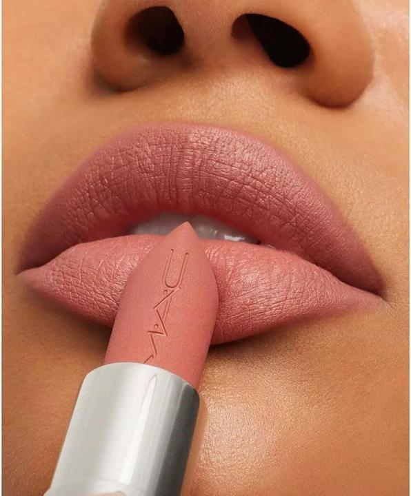 Actual product image MAC Cosmetics Macximal (617 Velvet Teddy)