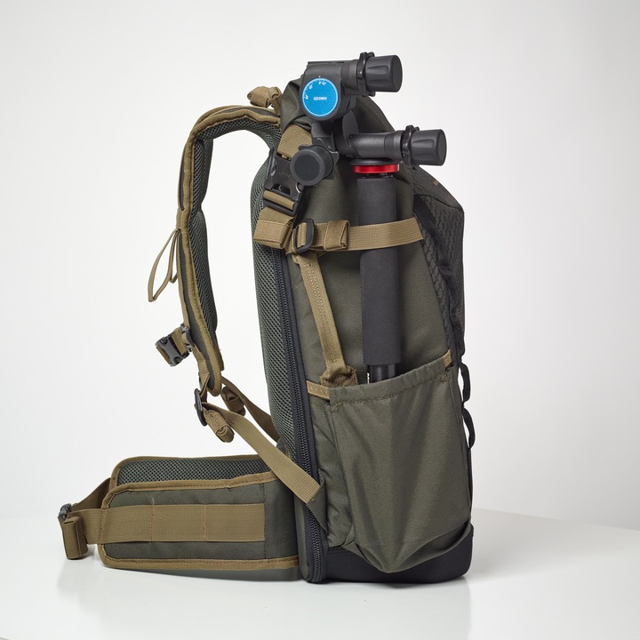 Actual product image Solognac CAMERA 900 (Camera shoulder bag, 35 l)