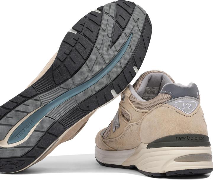 Image du produit New Balance "Elevated Essentials Made in UK991V2" Sneakers (43)