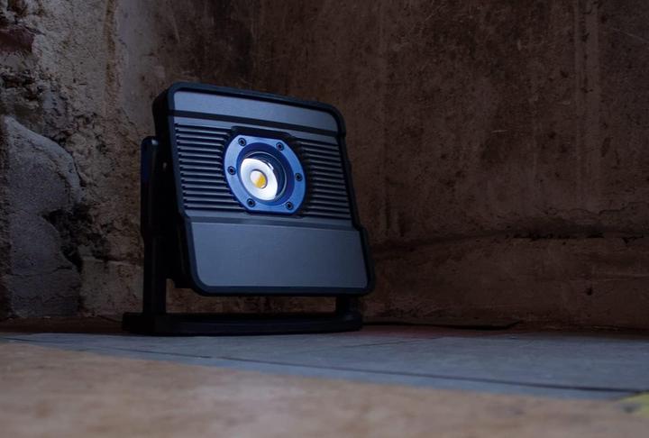 Produktbild As - Schwabe Multi Akku Strahler (5500 lm)