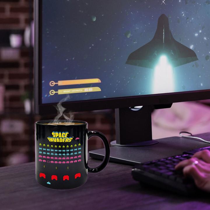 Actual product image Space Invaders Cup "" - with colour change (300 ml)