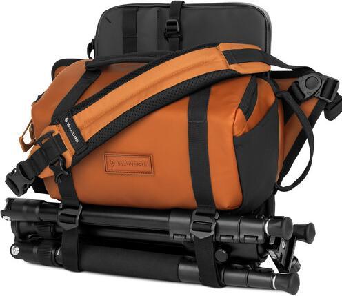 Actual product image Wandrd ROGUE Sling 6L Sedona Orange V2 (Camera shoulder bag, 6 l)