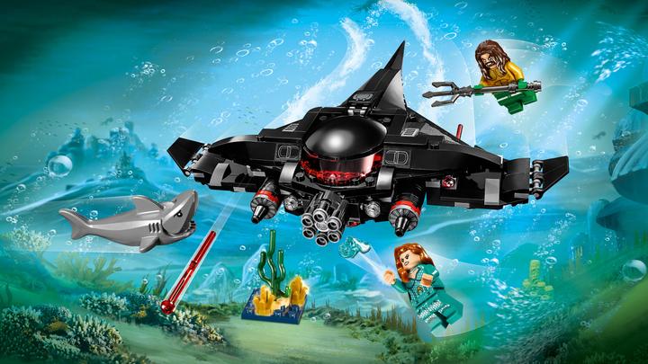 Actual product image LEGO DC Super Heroes Aquaman Attack by Black Manta (76095)