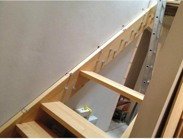 Produktbild Vasalat SVP Stufenverbinder Treppenverbinder für Holztreppe + Sicherungsschraube (1 Stk.)