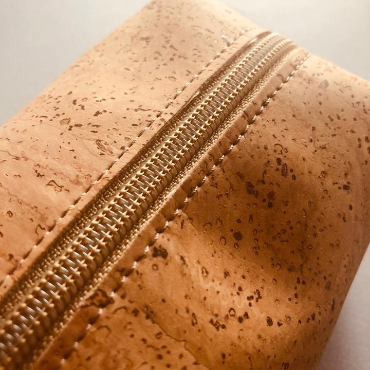 Actual product image Artelusa Cosmetics case "Rectangle" natural