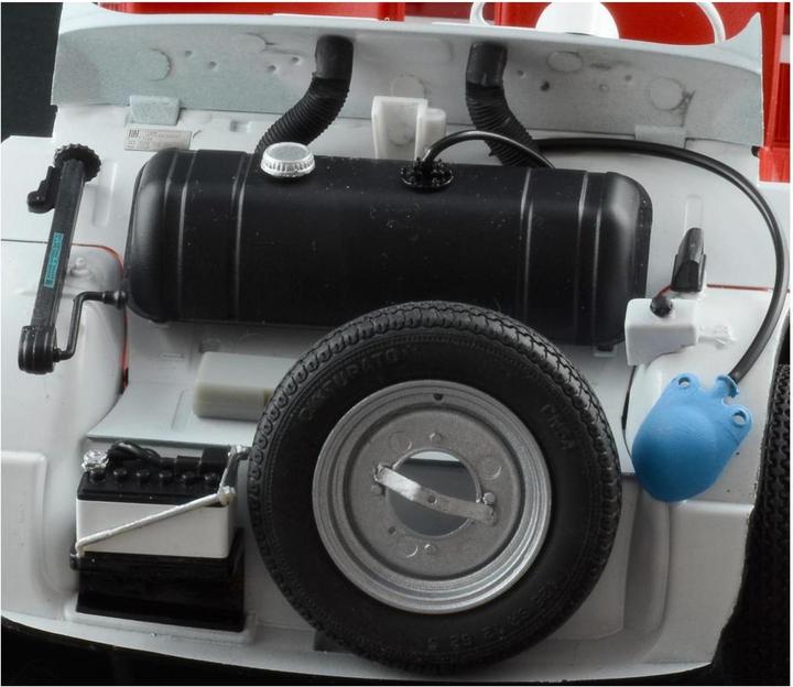 Actual product image Italeri Fiat 500F 1968