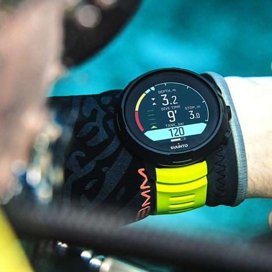 Produktbild Suunto D5 Black Lime With USB Cable