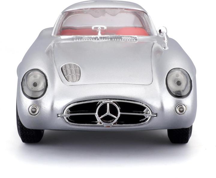 Produktbild Maisto Mercedes Benz 300 SLR Coupe "Uhlenhaut"