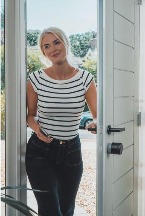 Actual product image Yale Linus Smart Lock L2 Lite (Electronic numerical code)