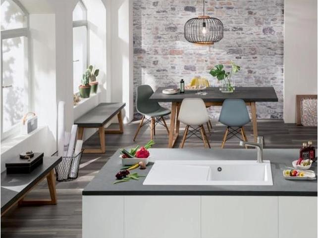 Actual product image Villeroy & Boch Junis Sky Shower kitchen tap, stainless steel