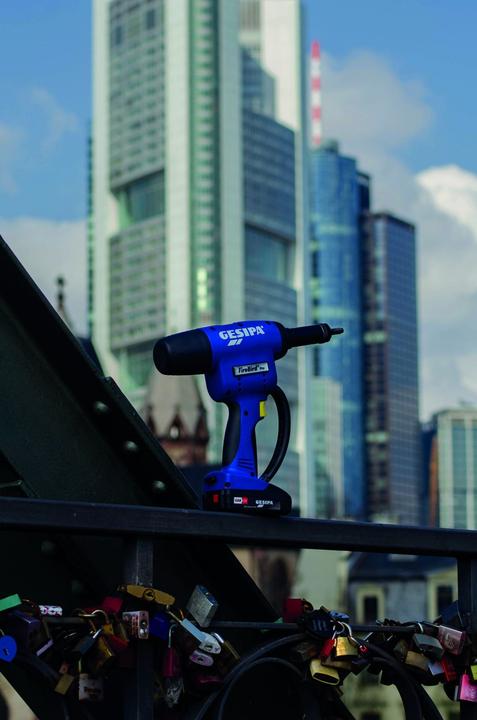 Produktbild Gesipa FIREBIRD PRO GoldEdition inklusive 2 x Akku und Ladegerät in L-Boxx