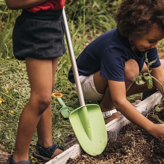 Produktbild Fiskars Kinder-Spaten Grün 138170