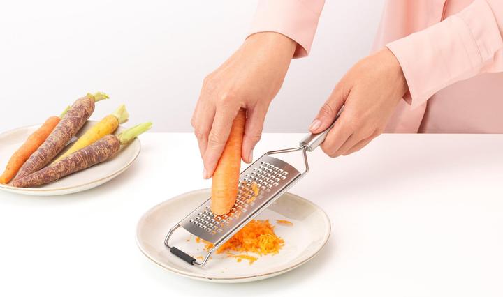 Actual product image Brabantia Kitchen grater New Profile Line 30 cm silver