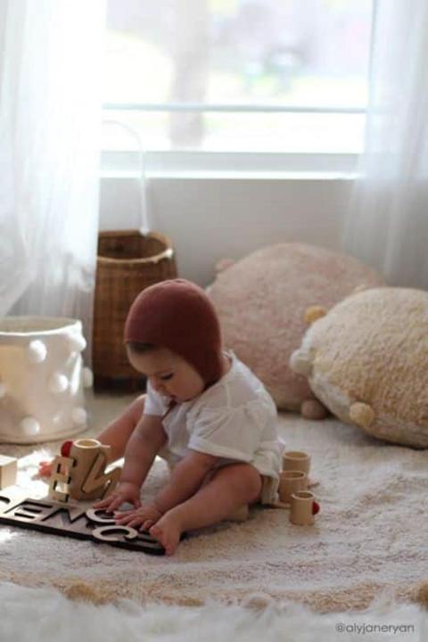 Actual product image Lorena Canals Bubbly Honey (120 x 120 cm)