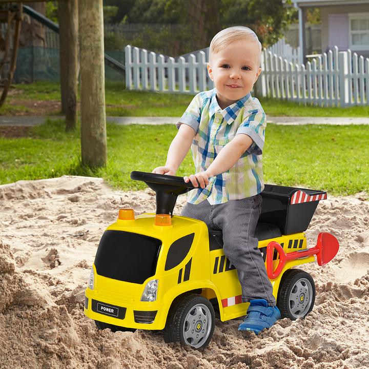 Actual product image Homcom Kids' ride-on car with music, headlights and alarm sounds