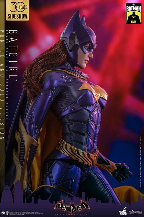 Actual product image Hot Toys Batman Arkham Knight Videogame Masterpiece Actionfigur 1/6 Batgirl (Purple and Gold Version) Exclusi