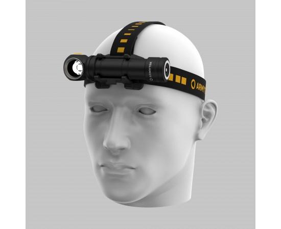 Actual product image ArmyTek Wizard C2 Pro Max LR White LED torch with belt clip, with holster battery-powered 3870l (12.15 cm, 3870 lm)