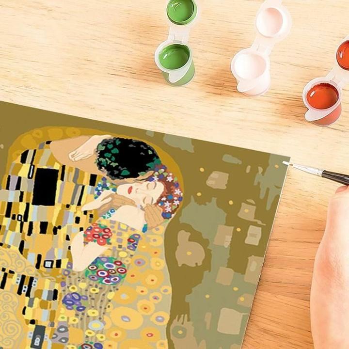 Actual product image Ravensburger CreArt Klimt The Kiss