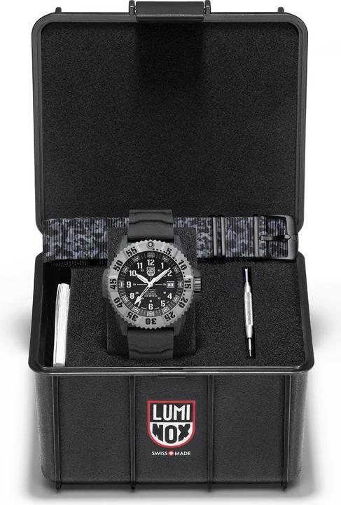 Produktbild Luminox XL.3351.1.SET Military (Chronometer, 46 mm)
