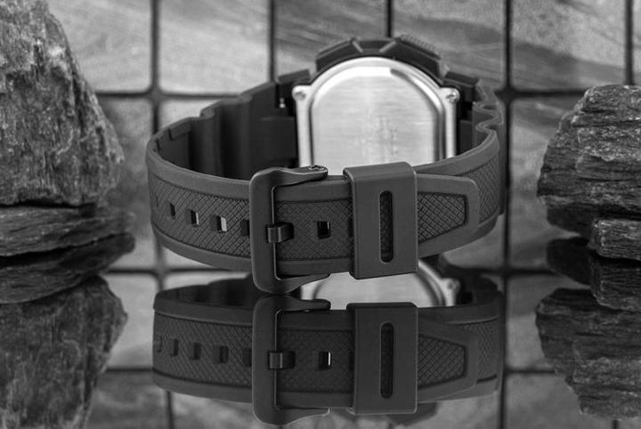 Produktbild Casio Illuminator (Digitaluhr, 44 mm)