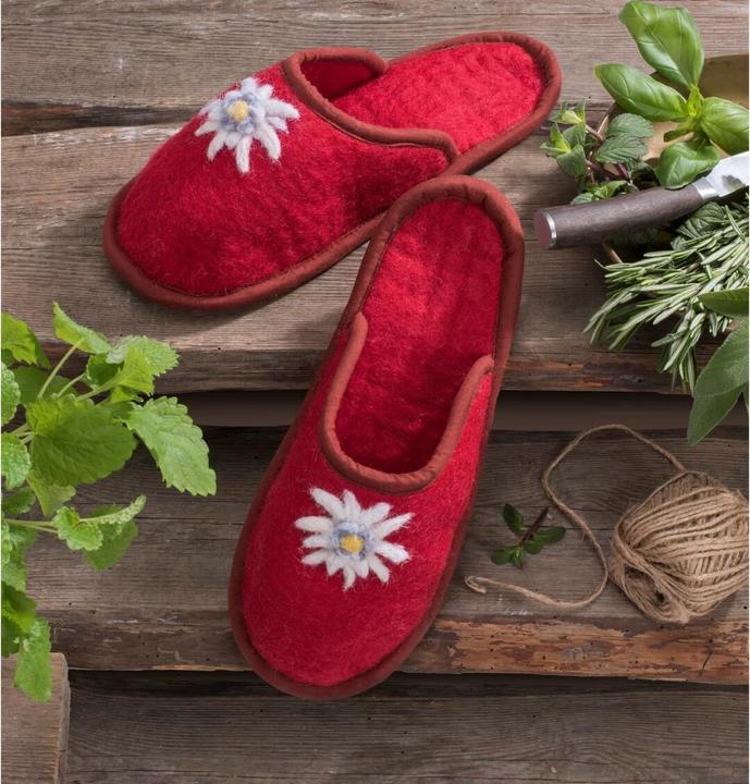 Actual product image Glorex Felt slippers red, size M (39, 40)