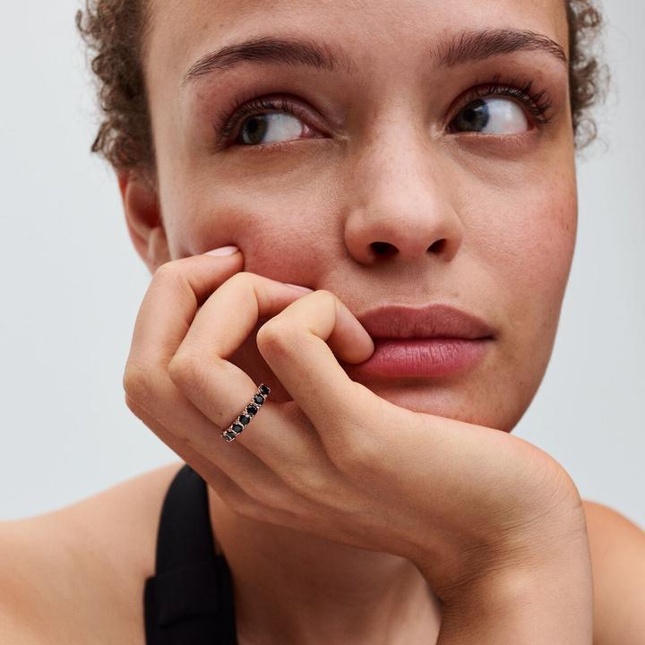 Produktbild Pandora Schwarze Funkelnde Reihe Ewigkeits Ring (56)