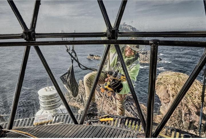 Actual product image DeWalt Threespeed impact drill