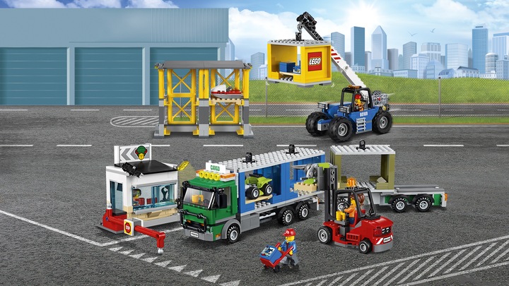 Immagine prodotto LEGO Terminal merci (60169, LEGO City)