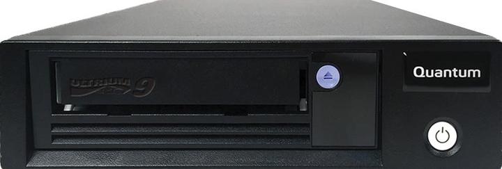 Produktbild Quantum LTO-9 Tape Drive Half Height Tabletop /s SAS /s SAS HBA Bundle (LTO, 18000 GB)
