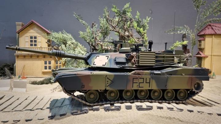 Produktbild Es-toys Heng Long RC Panzer M1A2 Abrams 1:16 (RTR Ready-to-Run)