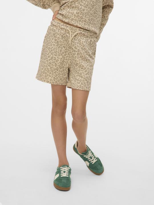 Image du produit Vero Moda Sweatshorts mit Leoprint (164)