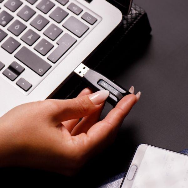 Actual product image Verbatim 64gb Store N Go V3 Drive (64 GB, USB-A)
