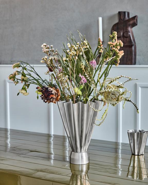 Actual product image House Doctor Vase, HDFlood, Brushed silver finish (Ø 10 cm, Ø 23 cm)