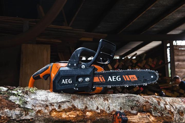 Image du produit AEG Tronçonneuse à chaîne sans fil ACS18B30 18V version solo avec chaîne dans un carton (Tronçonneuse à batterie)