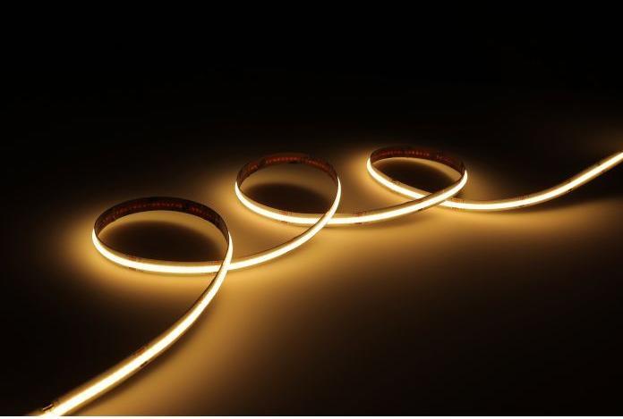 Image du produit EGLO 900579 COB STRIPE Bande LED 52,8W blanche Télécommande couleur de lumière contrôlable dimmable (Blanc, 800 cm, Intérieur)