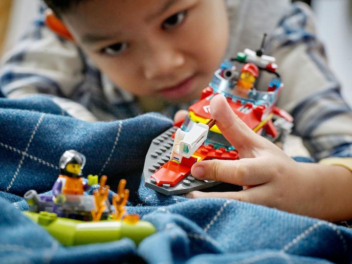 Produktbild LEGO Feuerwehrboot (60373, LEGO City)