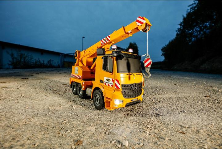 Productafbeelding Carson 1:20 MB Arocs Kraanvrachtwagen 100% RTR (RTR Gereed voor gebruik)