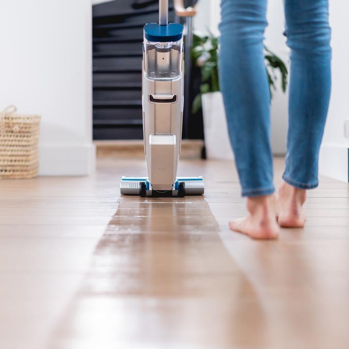 Actual product image Eziclean Hard floor cleaner Cyclowash P410