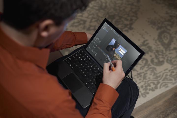 Actual product image Chuwi UBook X (12", 512 GB, Grey)