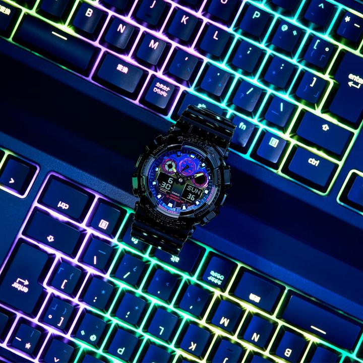 Produktbild Casio GA-100RGB-1AER (Taucheruhr, 51 mm)