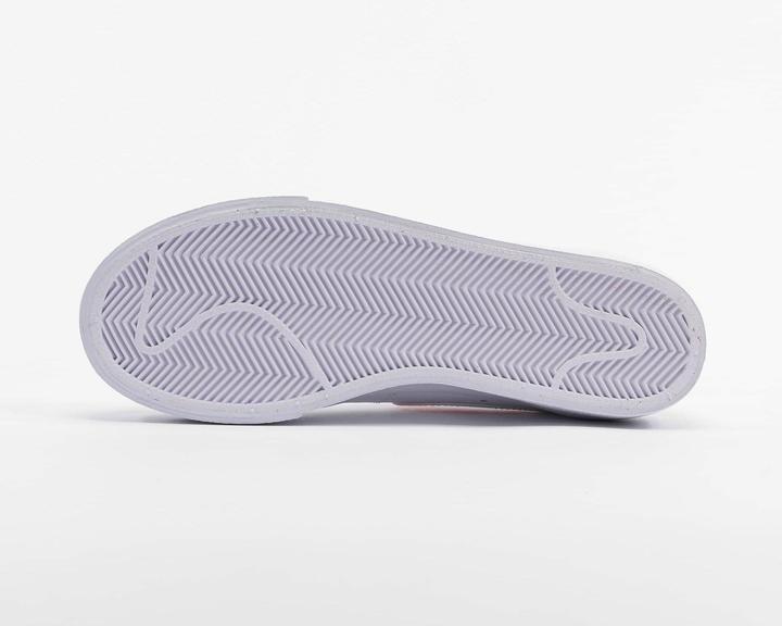 Produktbild Nike Blazer Low Platform Damen (36.5)
