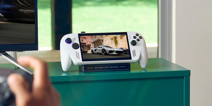 Actual product image ASUS ROG Xbox Ally (2025) RC73YA Gaming-Handheld